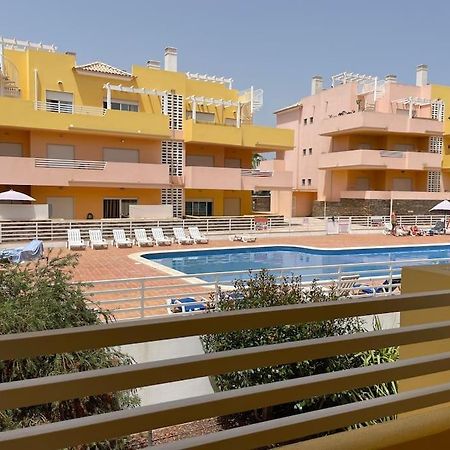 Royal Cabanas Golf Blue Condominio Privado Sossegado - Reservas De Sabado A Sabado Conceição Exterior foto
